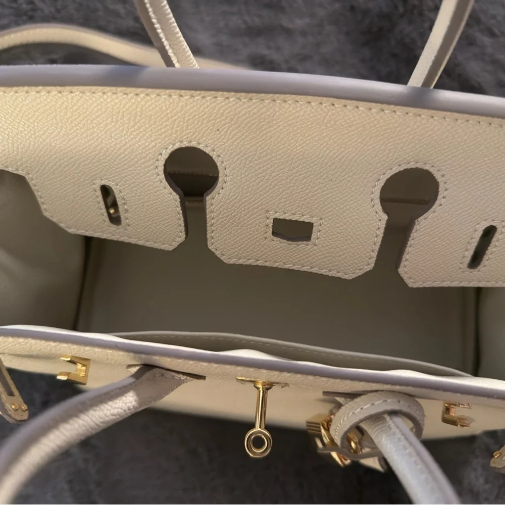 POST CHRISTMAS PRICE CUT! Brand new KELLY STYLED HERMES BAG IN Elegant CREAM - Picture 7 of 11